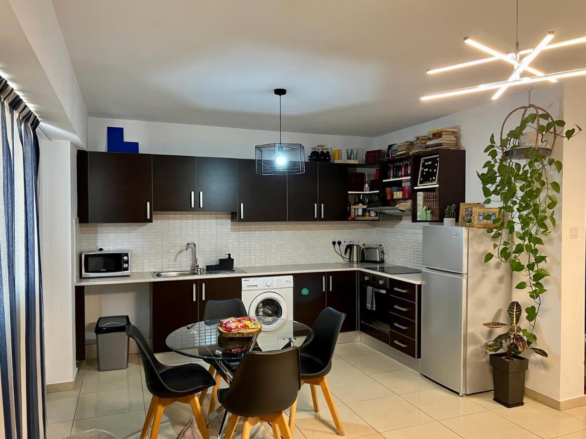 Fat Cow Apartment 103 Larnaca Zewnętrze zdjęcie